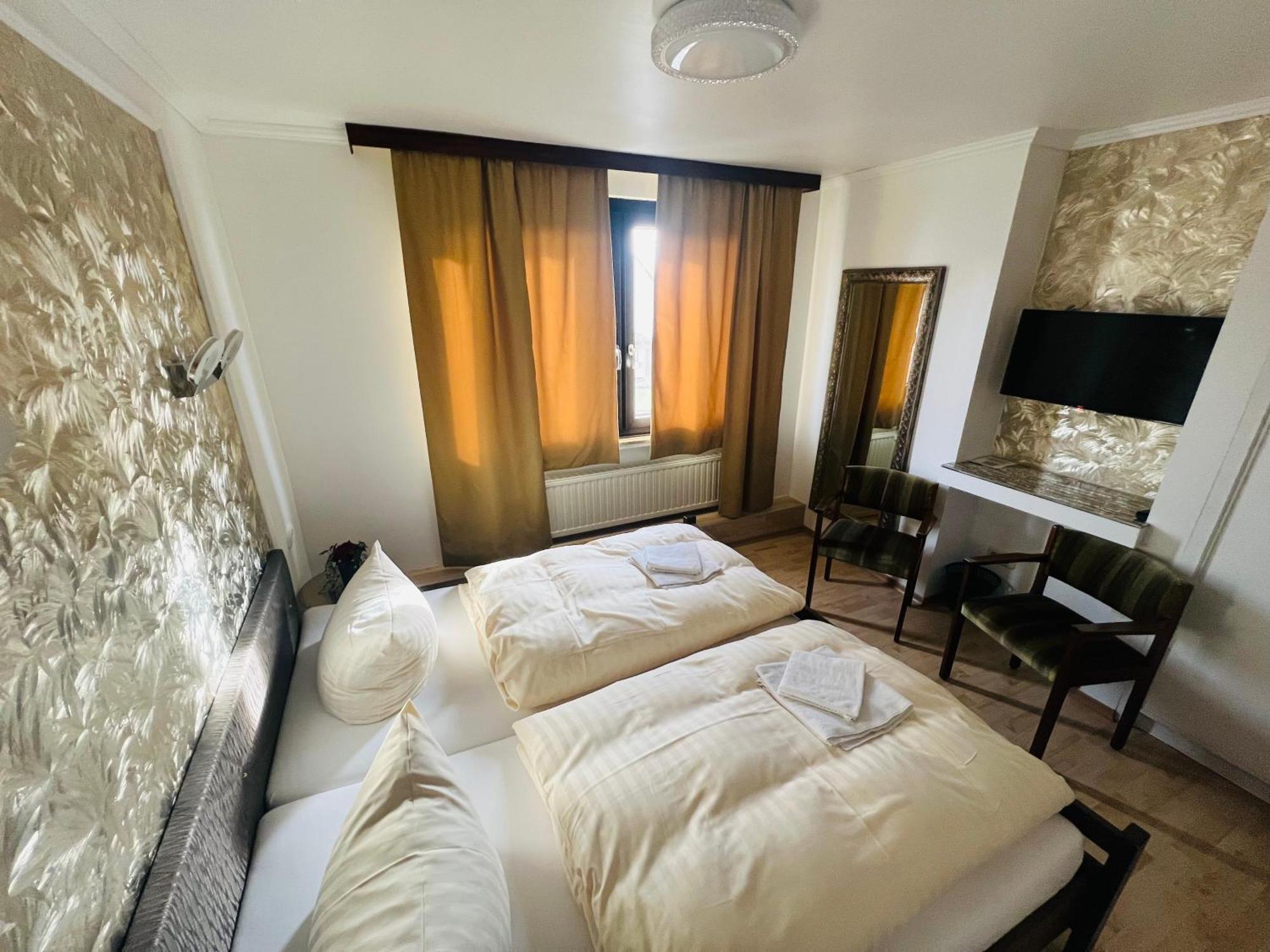 Hotel Ellermann Vlotho Ngoại thất bức ảnh
