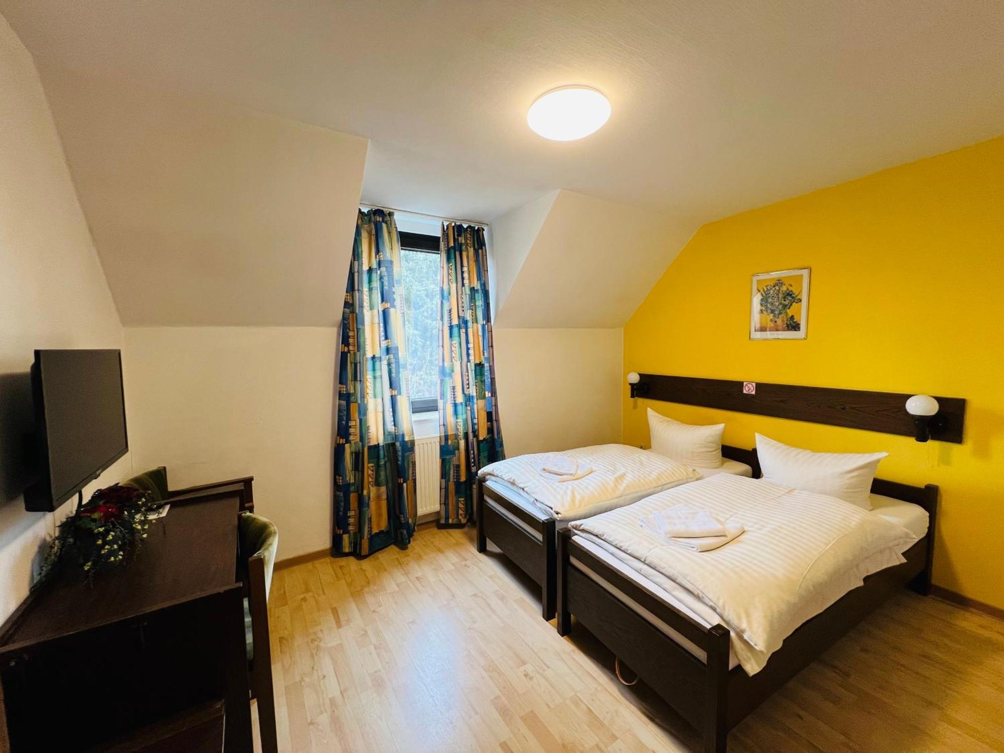 Hotel Ellermann Vlotho Ngoại thất bức ảnh